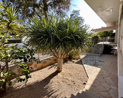 Apartamento I Casa Gago I Arquitetura modernista I T4 I Garagem I Faro