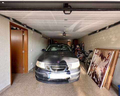 Apartamento I Casa Gago I Arquitetura modernista I T4 I Garagem I Faro