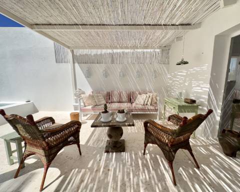 Casa tradicional cheia de charme, renovada, 3 quartos, pátio, tanque, perto das praias, Vila Nova de Cacela