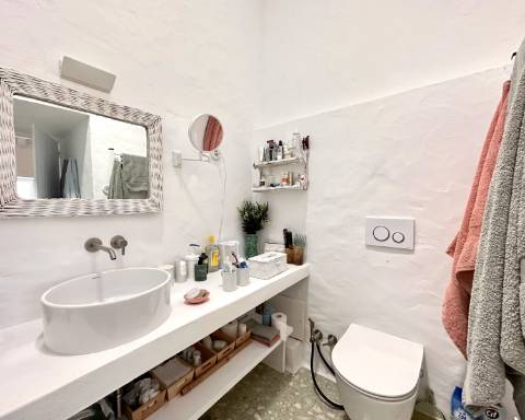 Casa tradicional cheia de charme, renovada, 3 quartos, pátio, tanque, perto das praias, Vila Nova de Cacela