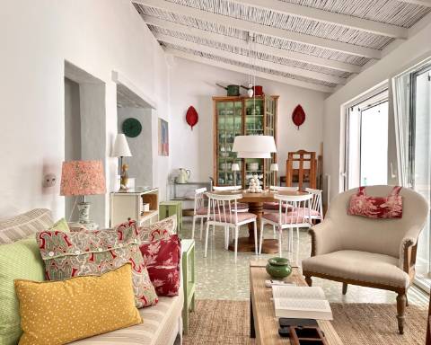 Casa tradicional cheia de charme, renovada, 3 quartos, pátio, tanque, perto das praias, Vila Nova de Cacela