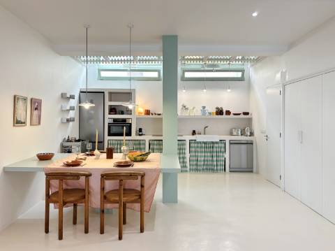 Moradia tradicional I T3 I Renovada I Terraço I Piscina I Baixa I Olhão