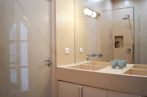 Moradia tradicional I T3 I Renovada I Terraço I Piscina I Baixa I Olhão