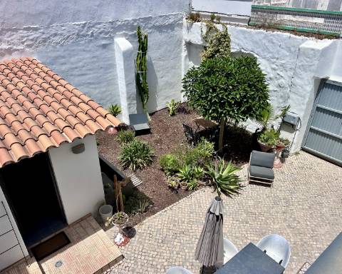 Charmosa casa geminada típica renovada I 1 quarto +1 I Pátio I Açoteia I Baixa I Olhão