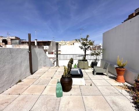 Charmosa casa geminada típica renovada I 1 quarto +1 I Pátio I Açoteia I Baixa I Olhão