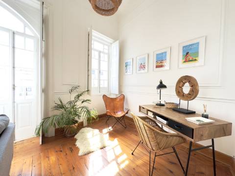 Elegante apartamento com 2 quartos I Açoteia I Baixa I Olhão