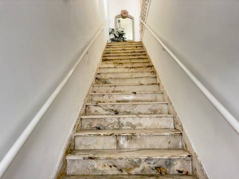 Elegante apartamento com 2 quartos I Açoteia I Baixa I Olhão