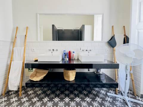 Elegante apartamento com 2 quartos I Açoteia I Baixa I Olhão