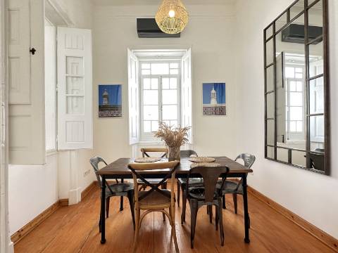 Elegante apartamento com 2 quartos I Açoteia I Baixa I Olhão