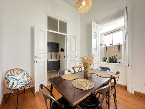 Elegante apartamento com 2 quartos I Açoteia I Baixa I Olhão