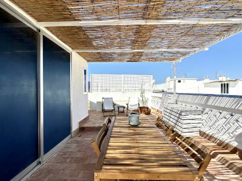 Elegante apartamento com 2 quartos I Açoteia I Baixa I Olhão