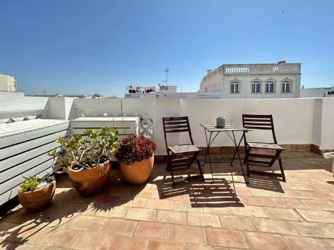 Elegante apartamento com 2 quartos I Açoteia I Baixa I Olhão