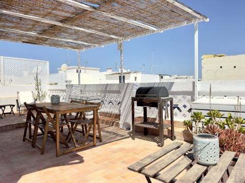 Elegante apartamento com 2 quartos I Açoteia I Baixa I Olhão