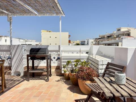 Elegante apartamento com 2 quartos I Açoteia I Baixa I Olhão