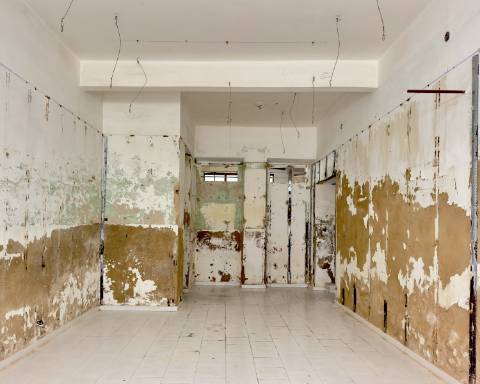 Lindo edifício Autêntico dos Anos 1920 a renovar no coração histórico de Faro