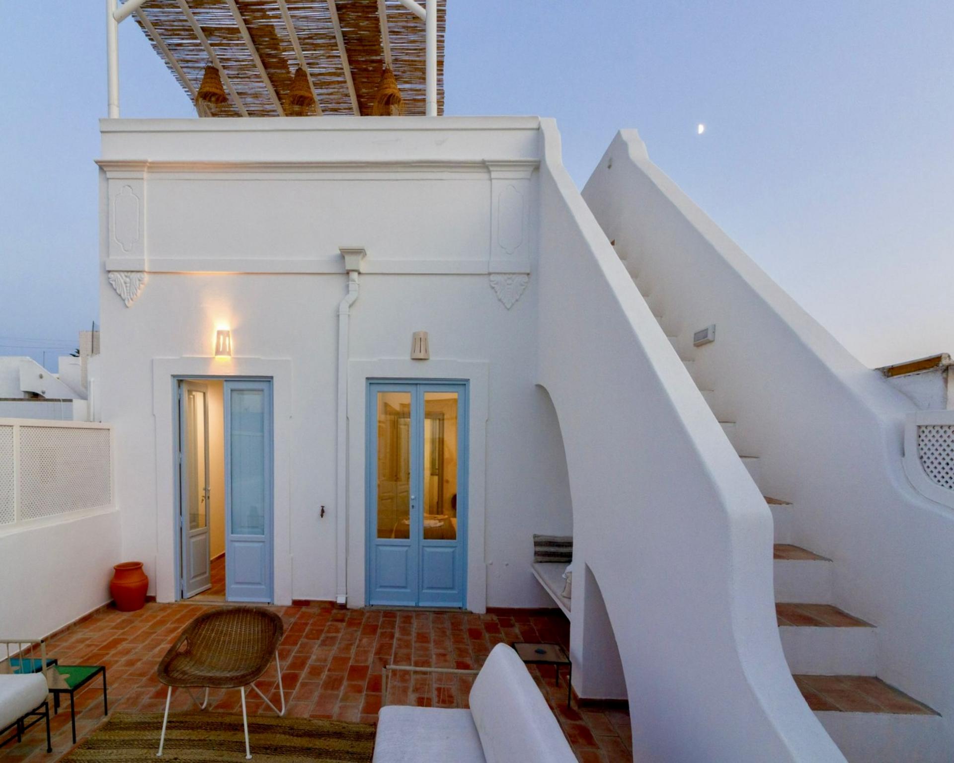 Magnífica moradia renovada I 3 quartos I Pátio I Terraço I Açoteia com piscina I Baixa I Olhão