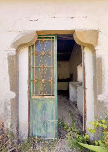 Grande quinta em ruínas para renovar integralmente I 288 m2 I Terreno de 11 815 m2 I São Bras de Alportel