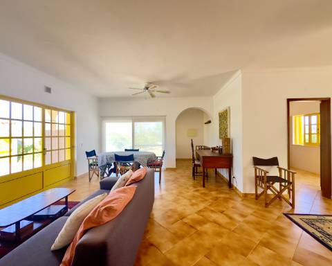 Magnífica propriedade I Casa térrea com 3 quartos I terreno com 5260 m2 I Paderne I Albufeira