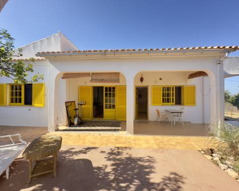 Magnífica propriedade I Casa térrea com 3 quartos I terreno com 5260 m2 I Paderne I Albufeira