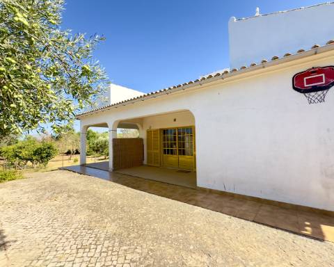 Magnífica propriedade I Casa térrea com 3 quartos I terreno com 5260 m2 I Paderne I Albufeira
