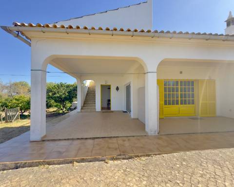 Magnífica propriedade I Casa térrea com 3 quartos I terreno com 5260 m2 I Paderne I Albufeira