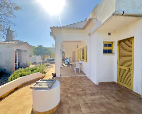 Magnífica propriedade I Casa térrea com 3 quartos I terreno com 5260 m2 I Paderne I Albufeira