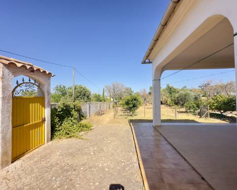 Magnífica propriedade I Casa térrea com 3 quartos I terreno com 5260 m2 I Paderne I Albufeira