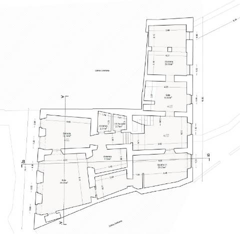 Magnífica moradia geminada para renovar I 287,10 m² I terreno 305 m² I Pátio I 4 quartos I Projeto aprovado I Centro histórico de Estoi