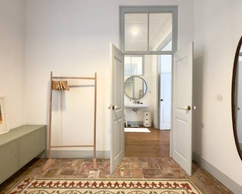 Elegante moradia renovada I 3 quartos I Pátio I Piscina I Terraço I Centro histórico de Vila Real de Santo António