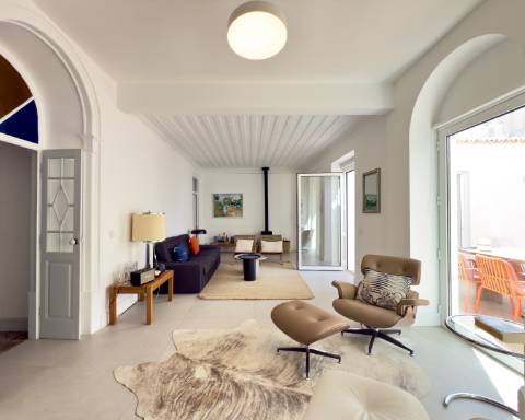 Elegante moradia renovada I 3 quartos I Pátio I Piscina I Terraço I Centro histórico de Vila Real de Santo António