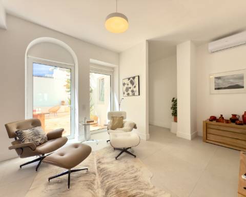 Elegante moradia renovada I 3 quartos I Pátio I Piscina I Terraço I Centro histórico de Vila Real de Santo António