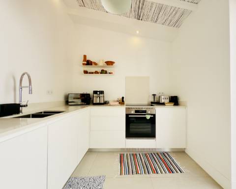 Elegante moradia renovada I 3 quartos I Pátio I Piscina I Terraço I Centro histórico de Vila Real de Santo António