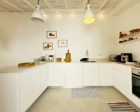 Elegante moradia renovada I 3 quartos I Pátio I Piscina I Terraço I Centro histórico de Vila Real de Santo António