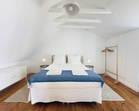 Elegante moradia renovada I 3 quartos I Pátio I Piscina I Terraço I Centro histórico de Vila Real de Santo António