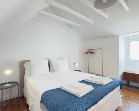 Elegante moradia renovada I 3 quartos I Pátio I Piscina I Terraço I Centro histórico de Vila Real de Santo António