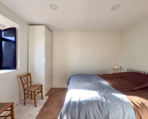 Encantadora casa tradicional para renovar I 3 quartos I Jardim de 600 m2 I Vista mar I Santa Barbara de Nexe