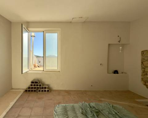 Encantadora casa tradicional para renovar I 3 quartos I Jardim de 600 m2 I Vista mar I Santa Barbara de Nexe