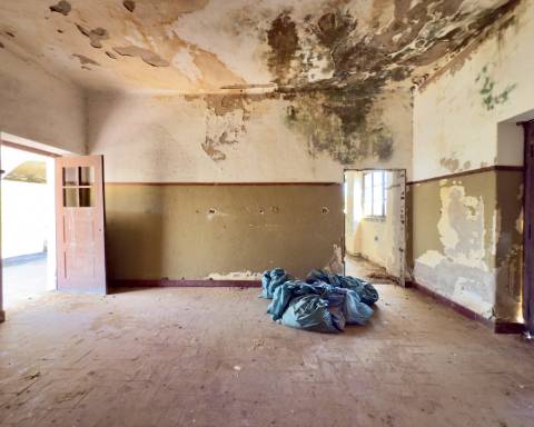 UNICO! Antiga escola primária para renovar I Projeto aprovado I 3 quartos I Piscina I Alentejo I Torre de Coelheiros I Évora