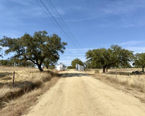 UNICO! Antiga escola primária para renovar I Projeto aprovado I 3 quartos I Piscina I Alentejo I Torre de Coelheiros I Évora