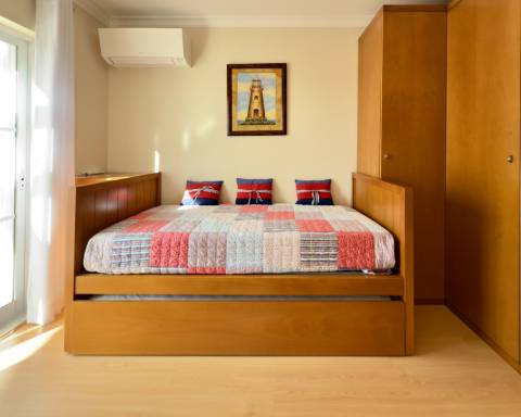 Casa com 3 quartos I 168 m2 I Jardim I Urbanização tranquila da Quinta dos Poços I Ferragudo