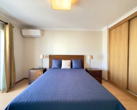 Casa com 3 quartos I 168 m2 I Jardim I Urbanização tranquila da Quinta dos Poços I Ferragudo