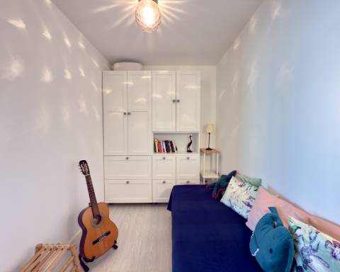 Charmosa casa tradicional I Totalmente renovada I 2 quartos I Ampla açoteia com vista panorâmica para o mar I Centro da vila da Fuseta