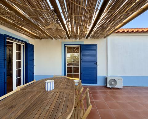 Linda casa típica do Alentejo I 2 quartos I Piscina I Terreno vedado com 3 290 m2 I São Domingos I Santiago do Cacém