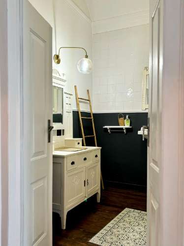 Casa geminada cheia de charme I Arquitetura tradicional I 2 quartos +1 I Pátio I Tanque I Terraços I Baixa Olhão