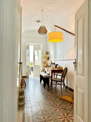 Casa geminada cheia de charme I Arquitetura tradicional I 2 quartos +1 I Pátio I Tanque I Terraços I Baixa Olhão