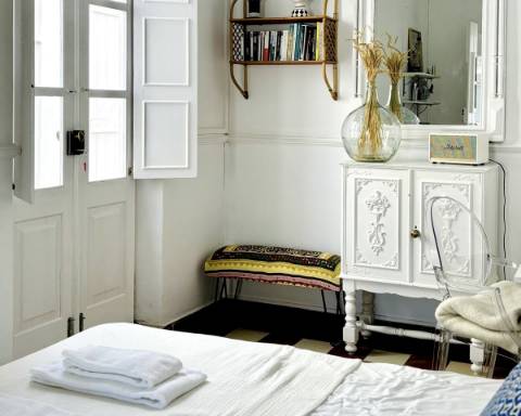 Casa geminada cheia de charme I Arquitetura tradicional I 2 quartos +1 I Pátio I Tanque I Terraços I Baixa Olhão