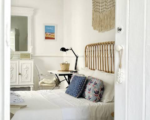 Casa geminada cheia de charme I Arquitetura tradicional I 2 quartos +1 I Pátio I Tanque I Terraços I Baixa Olhão