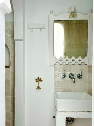 Casa geminada cheia de charme I Arquitetura tradicional I 2 quartos +1 I Pátio I Tanque I Terraços I Baixa Olhão