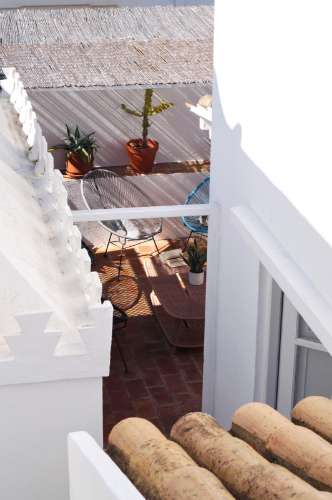 Casa geminada cheia de charme I Arquitetura tradicional I 2 quartos +1 I Pátio I Tanque I Terraços I Baixa Olhão