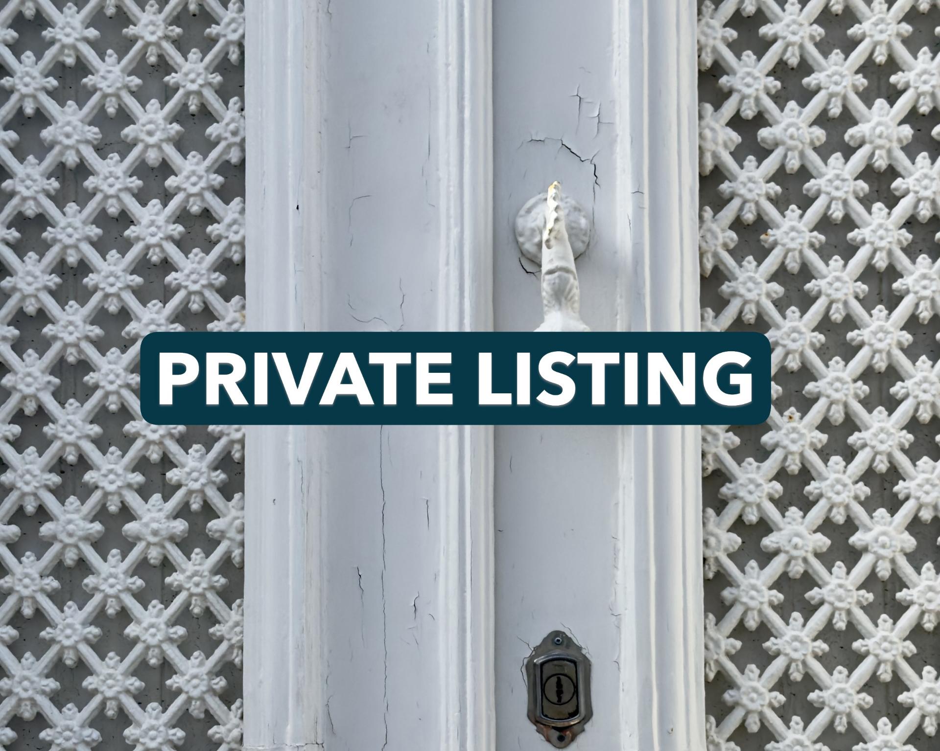 Casa geminada cheia de charme I Arquitetura tradicional I 3 quartos I Pátio I Açoteia I Baixa Olhão